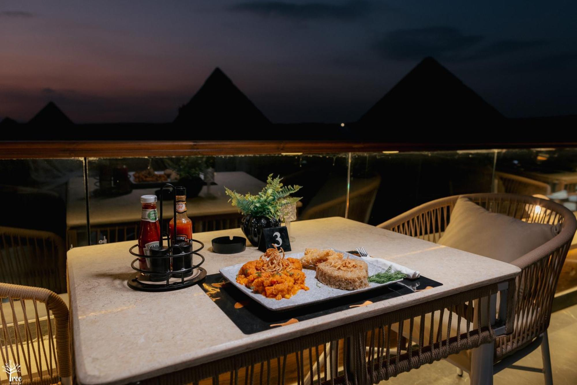 Shadow Pyramids Suites And Jacuzzi Kafrat al Jabal Экстерьер фото